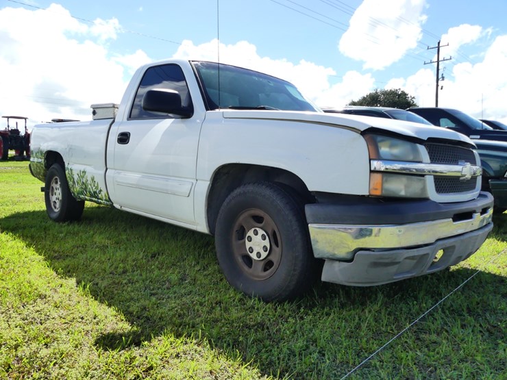 2003-chevrolet-silverado-image-2
