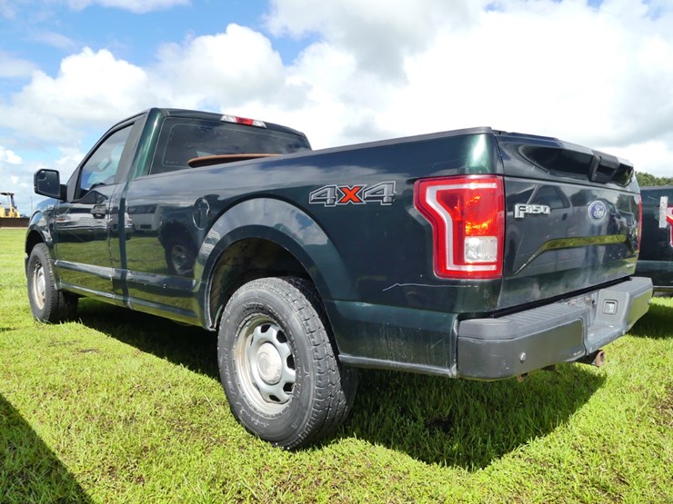 2015-ford-f150-xl-image-4