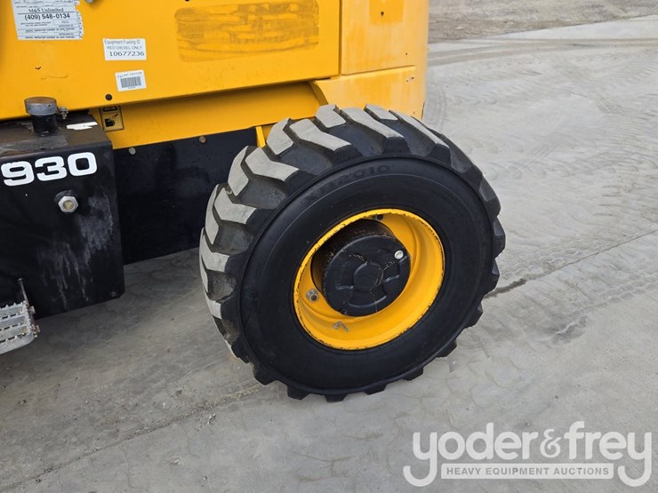 2017-jcb-930-image-16