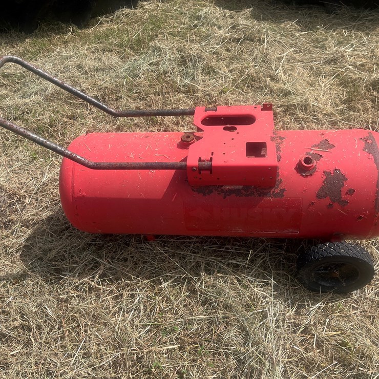 #197 • HUSKY AIR TANK FOR PARTS AND REPAIRS