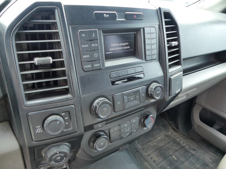 2017-ford-f150-xl-image-13