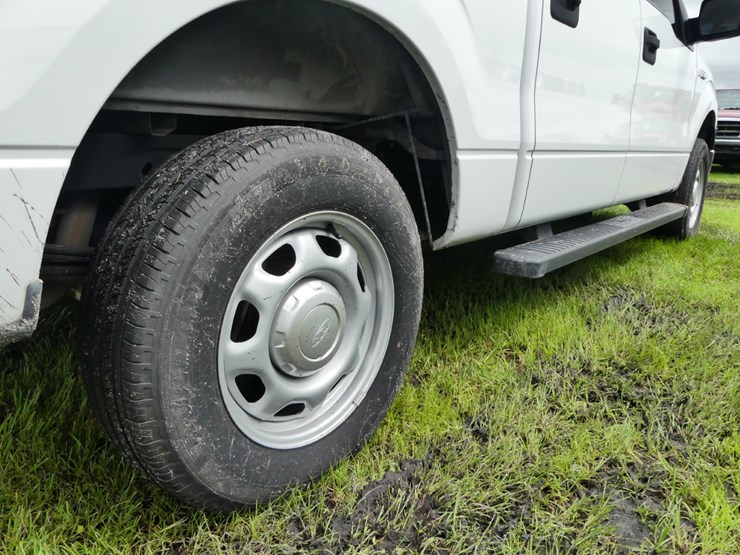 2014-ford-f150-xl-image-6