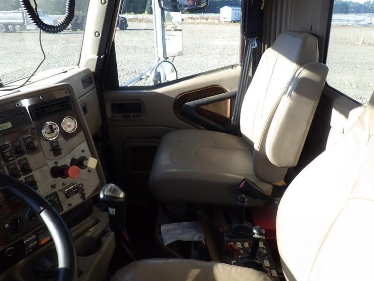 2009-international-5900i-17'-3-axle-dump-truck-image-29