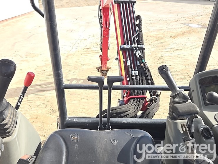 2022-yanmar-vio35-6a-image-56