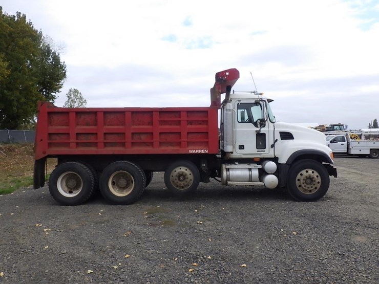 2005-mack-cv713-granite-15'-3-axle-dump-truck-image-3
