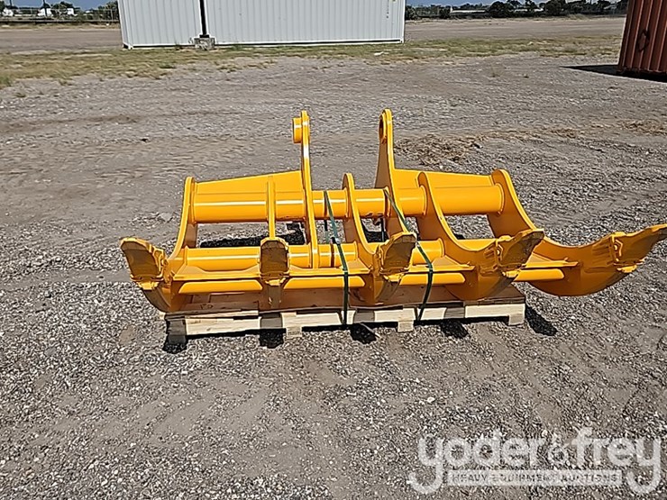 2025-caterpillar-336-image-8