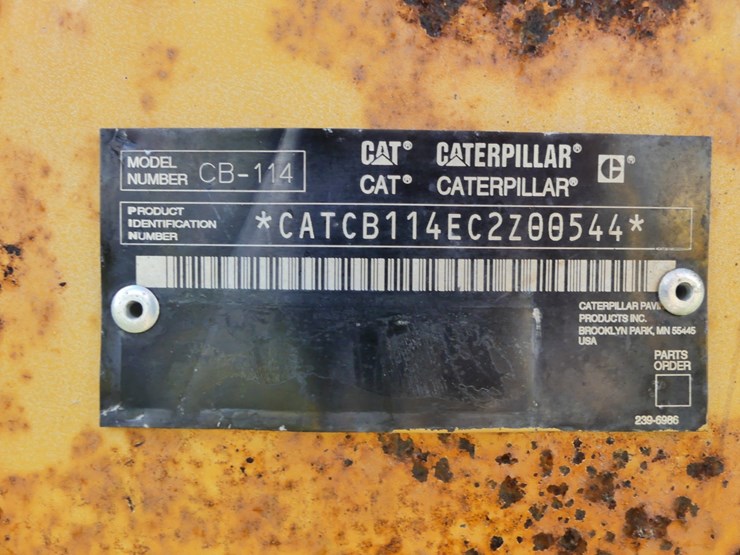 caterpillar-cb-114-image-13