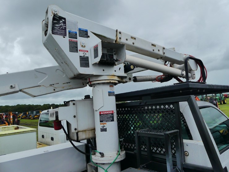 2016-ford-f550-xl-image-9
