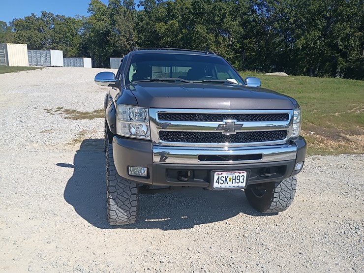 2010-chevrolet-silverado-1500-image-15