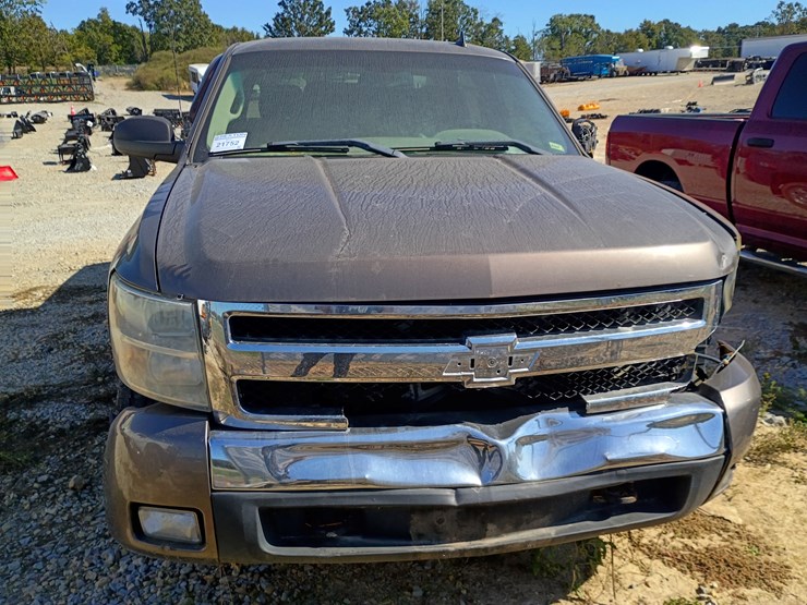 2008-chevrolet-silverado-image-8