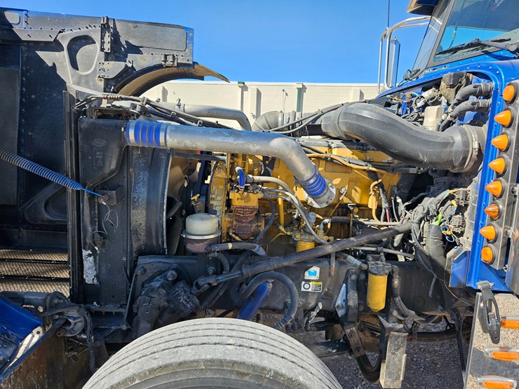 2007-peterbilt-379-image-23
