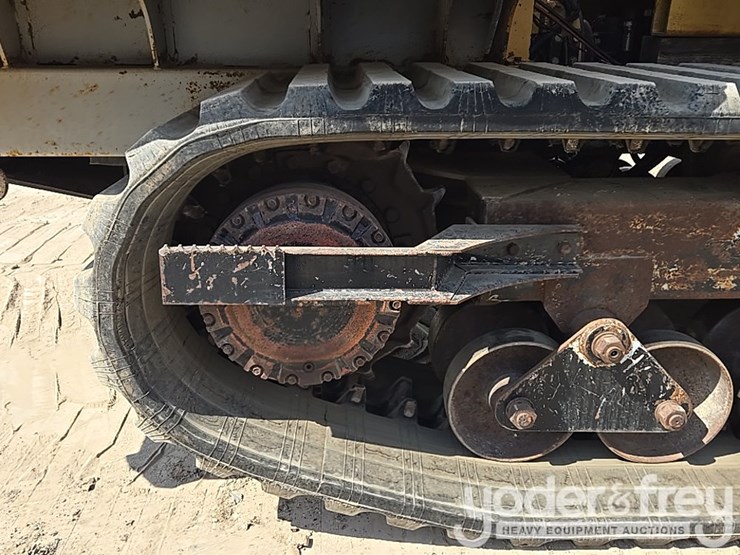 2012-morooka-mst2200-image-10