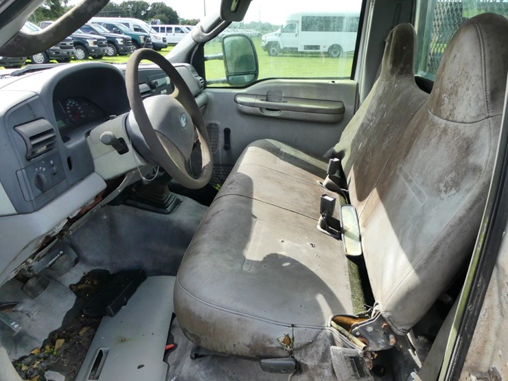 2006-ford-f450-xl-image-9