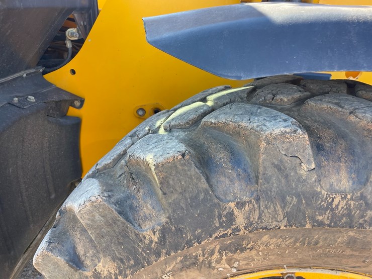 2017-jcb-507-42-image-5