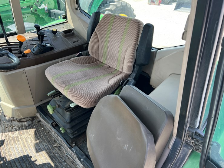 2006-john-deere-6715-image-6