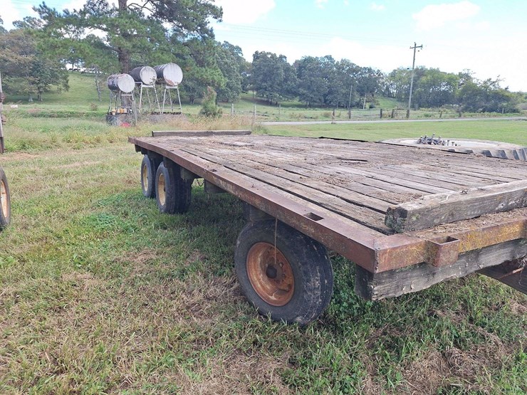 18ft-john-deere-tandem-axle-wagon-image-21