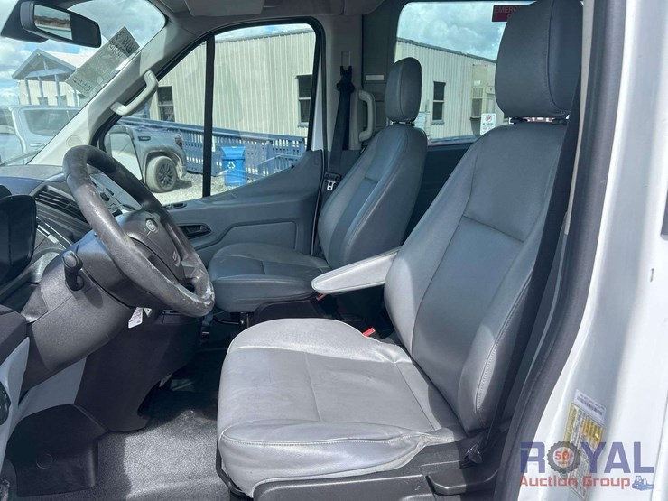 2016-ford-transit-image-18