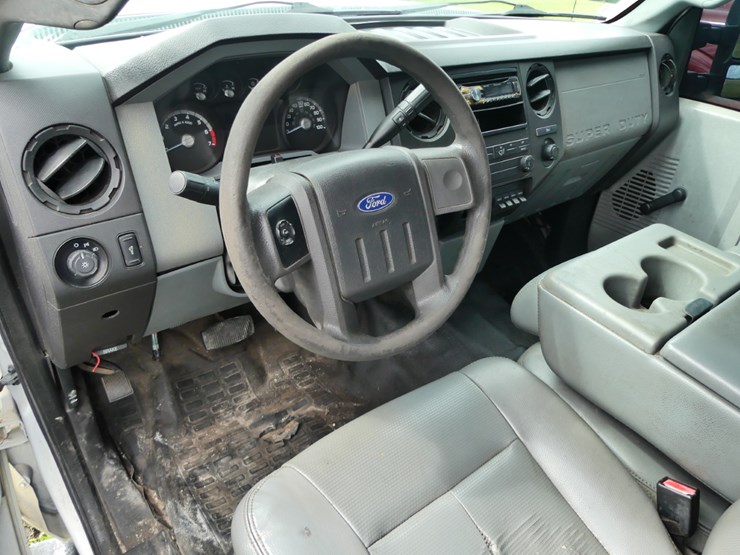 2012-ford-f350-image-13