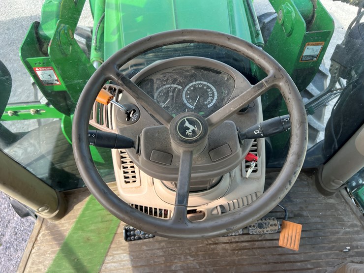 2014-john-deere-6175r-image-11
