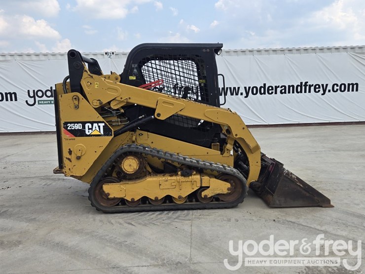 2016-caterpillar-259d-image-6