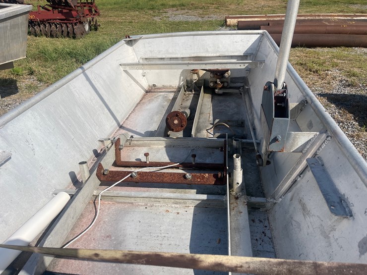 #146-•-alluminum-crawfish-pond-skiff-with-trailer-image-7