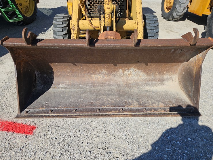 1993-john-deere-310d-image-3
