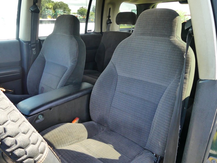 2001-dodge-durango-image-10