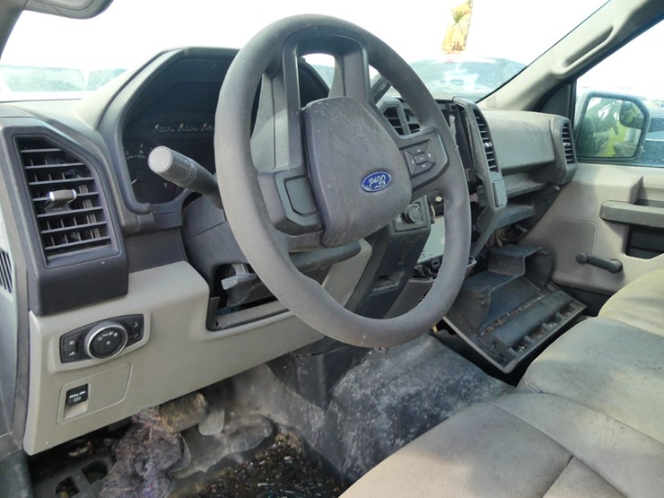 2019-ford-f150-xl-image-10