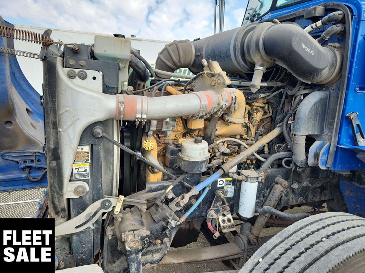 2008-peterbilt-365-image-21