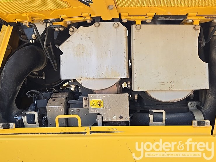2016-komatsu-d65pxi-18-image-33