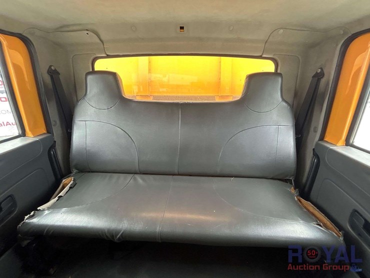 2013-international-durastar-4300-image-24