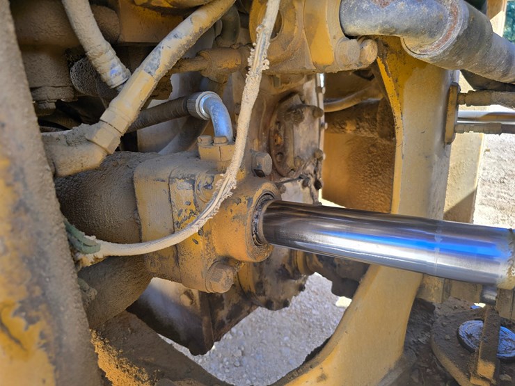 caterpillar-980c-image-74