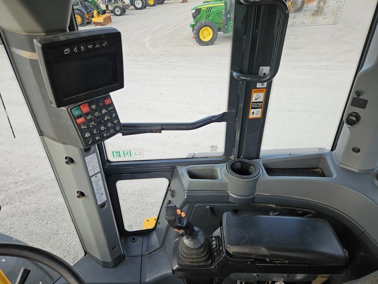 deere-524p-image-23