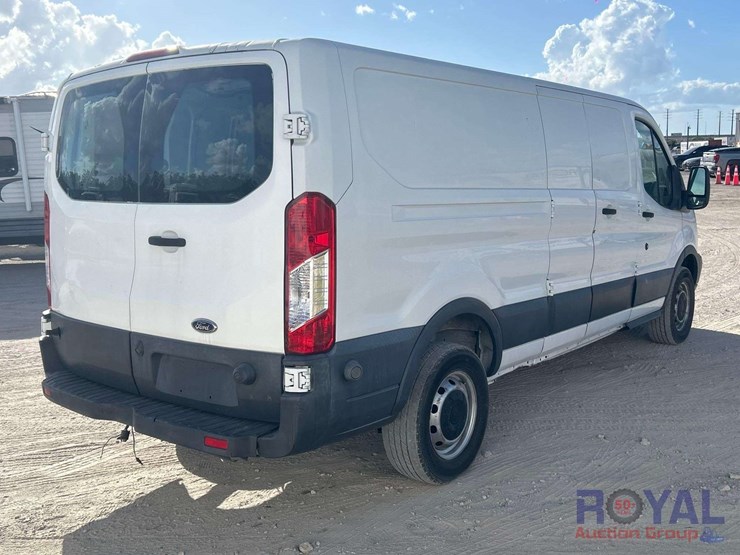 2016-ford-transit-image-3