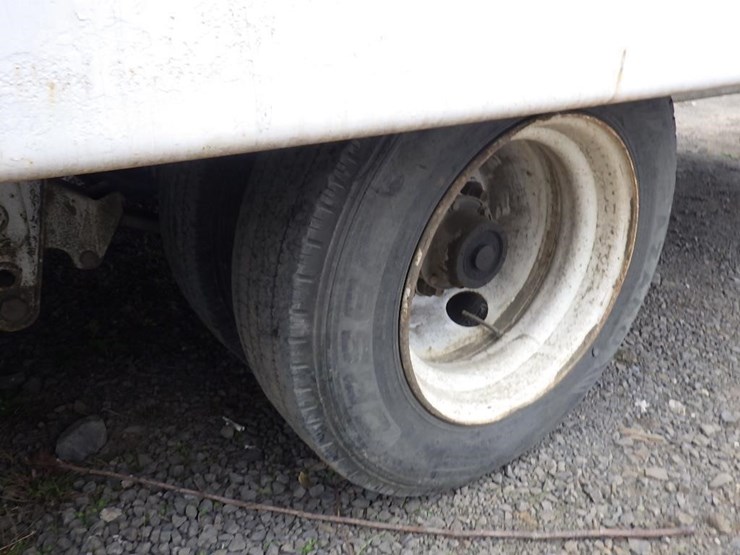 25'-t/a-equipment-trailer-image-19