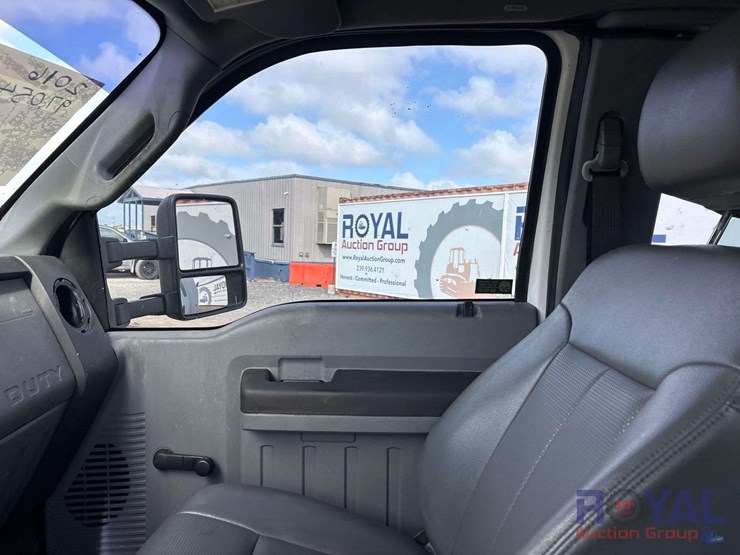 2016-ford-f550-image-11
