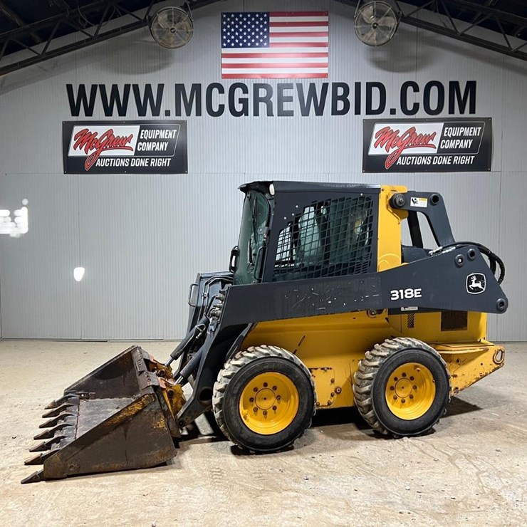 2025 DEERE 318E