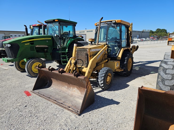 1993-john-deere-310d-image-28