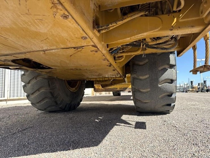 2007-caterpillar-613c-image-50