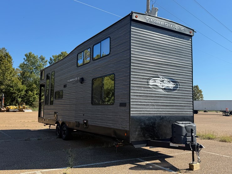 #6895-•-2024-forrest-river-timberwolf-mini-loft-camper-image-4
