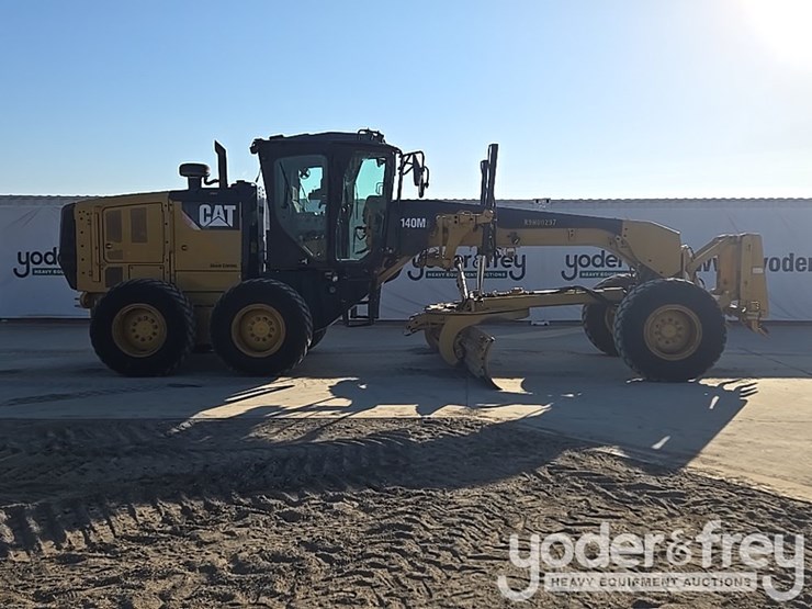2016-caterpillar-140m3-image-6