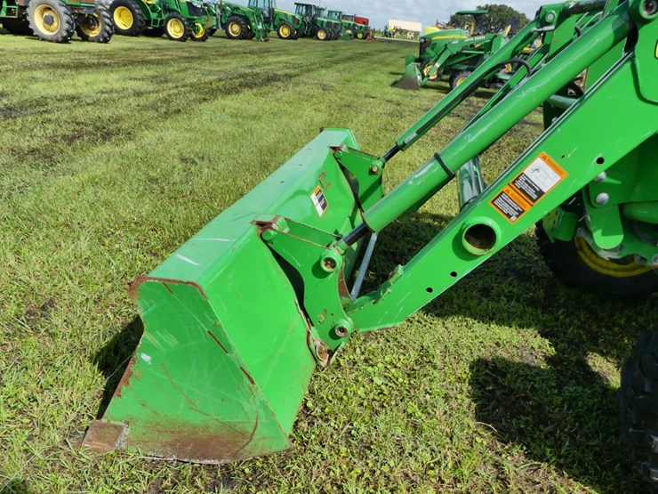 john-deere-4052m-image-9