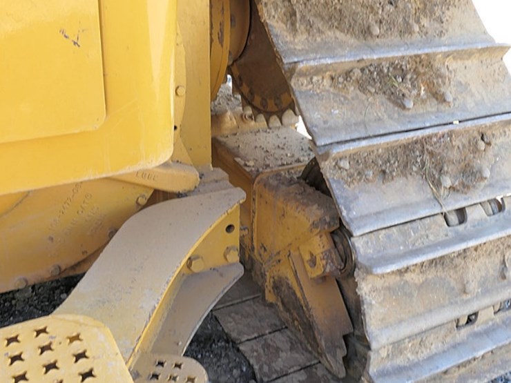2004-caterpillar-d5n-image-16