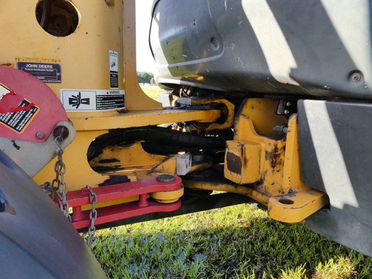 2015-deere-204k-image-10