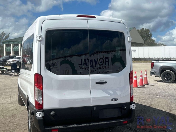 2016-ford-transit-image-32
