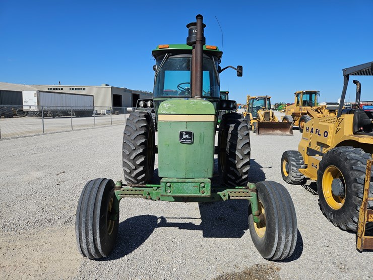 1980-john-deere-4440-image-2