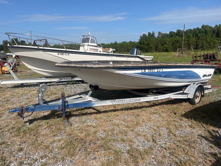 #143-•-cajun-bass-boat-hull-&-trailer-image-4
