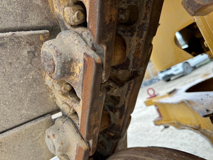 caterpillar-d5n-xl-image-23