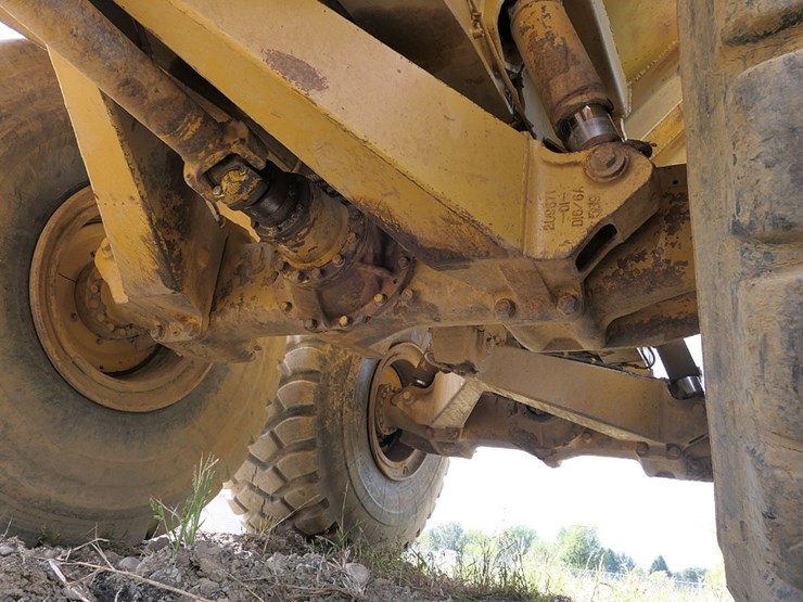 1994-caterpillar-d400d-image-13