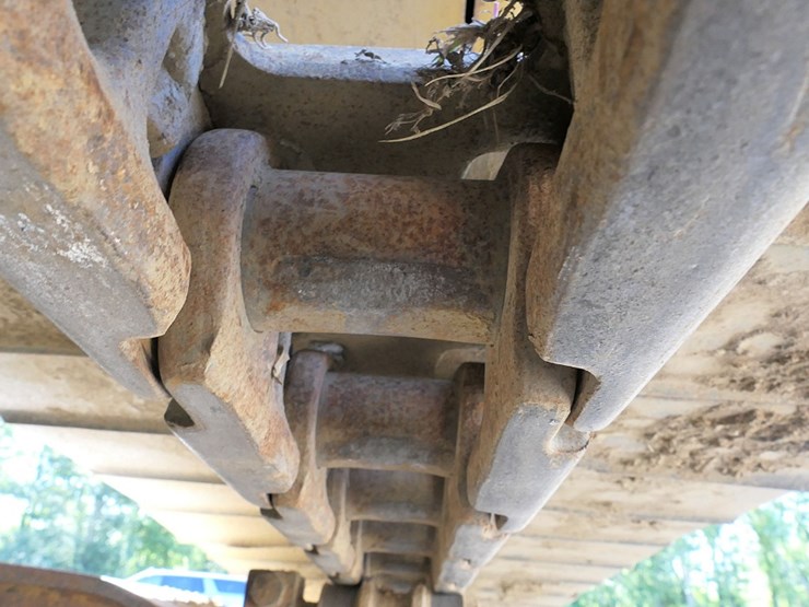 2011-caterpillar-320d-image-29